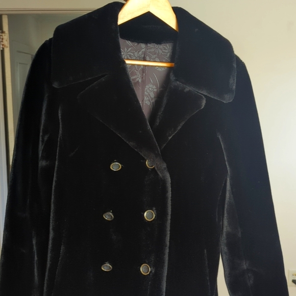 Vintage Borgazia Women's faux fur coat